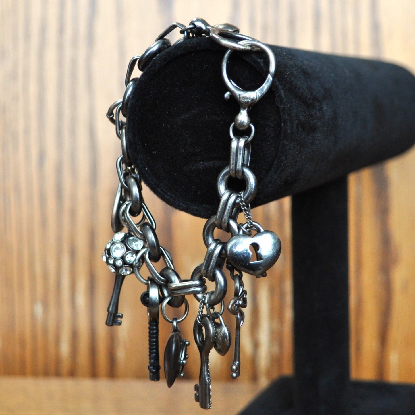 Vintage Fossil Silver Lock and Key Charm Bracelet - 7.5in Length - Signed Fossil - Fossil Dark Silver Chunky Lock Key Charm Bracelet