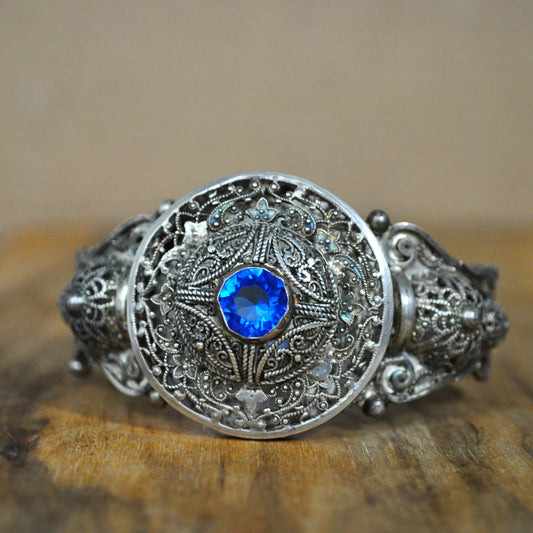 Vintage Sterling Filigree Hinged Bangle with Blue Stone - Art Deco - 925 Silver - Floral