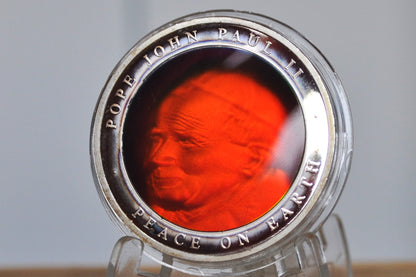 2002 Pope John Paul II Hologram Proof Medal with certificate of authenticity - Peace on Earth 2002 Pope John Paul II Holographic Medallion - Pope John Paul II Peace on Earth Medal Proof