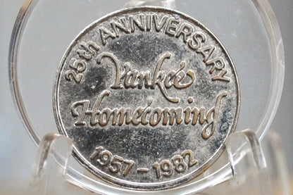 1957-1982 Yankee Homecoming 25th Anniversary Commemorative Token - Yankee 25th Anniversary 1957-1982 collectible token