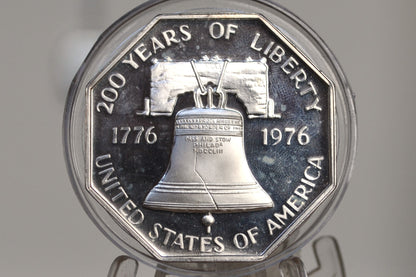 1976 200 Years of Liberty Us bicentennial octagon .999-ounce fine silver - 1976 Bicentennial Commemorative Octagonal Coin - 1 oz Fine Silver, 200 Years of Liberty