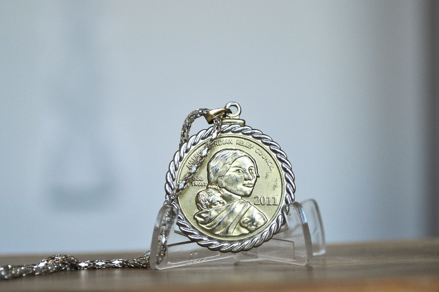 Sacagawea Necklace Gold-Tone Reproduction Coin American Indian Council 2011 - 2011 Gold-Tone Sacagawea Coin Necklace