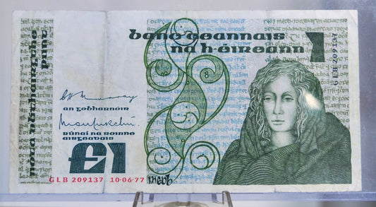 1977 Republic of Ireland 1 Pound Series B Note - Rarer First Date Issue, 10.06.77 - 1977 Irish Republic One Pound Punt Banknote - P#70a