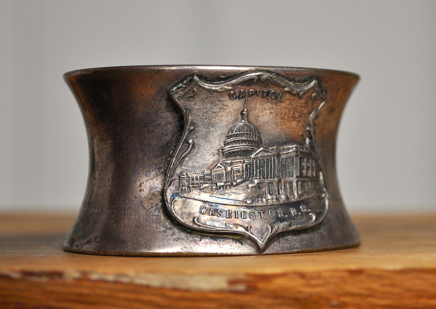 Antique K&C Co Quadruple Plate Washington DC Capitol Building Napkin Ring - K&C Washington DC Napkin Ring - Capitol Building Napkin Ring