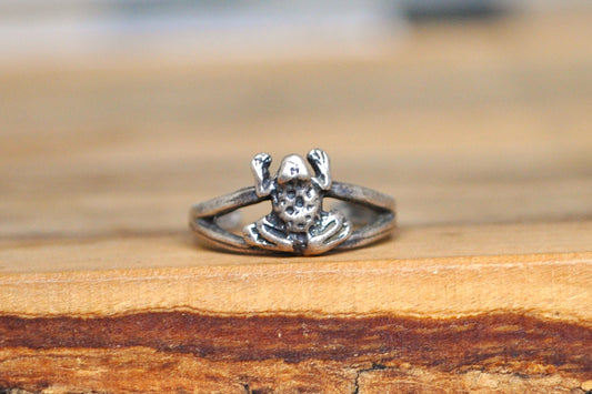 Adorable Sterling Silver Spotted Frog Toe/Knuckle Ring - Size 2 - 925 Adjustable Frog Toe/Knuckle Ring - Toe/Knuckle Ring