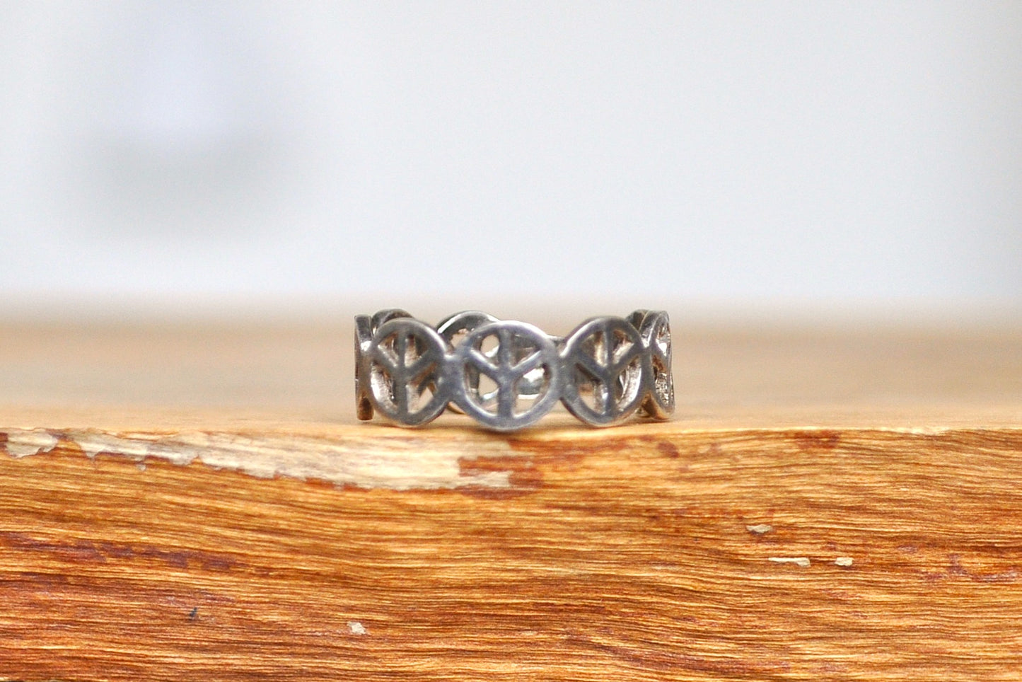 Calming Sterling Silver Peace Symbol Toe/Knuckle Ring - Size 5 - 925 Peace Symbol Toe/Knuckle Ring - Toe/Knuckle Ring