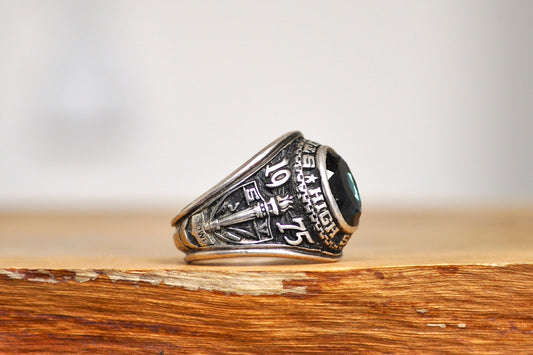 Vintage Sterling Silver 1975 Stowe High School Class Ring - Size 6.5. - Emerald Stone - Balfour Sterling Class Ring - Stowe, Vermont