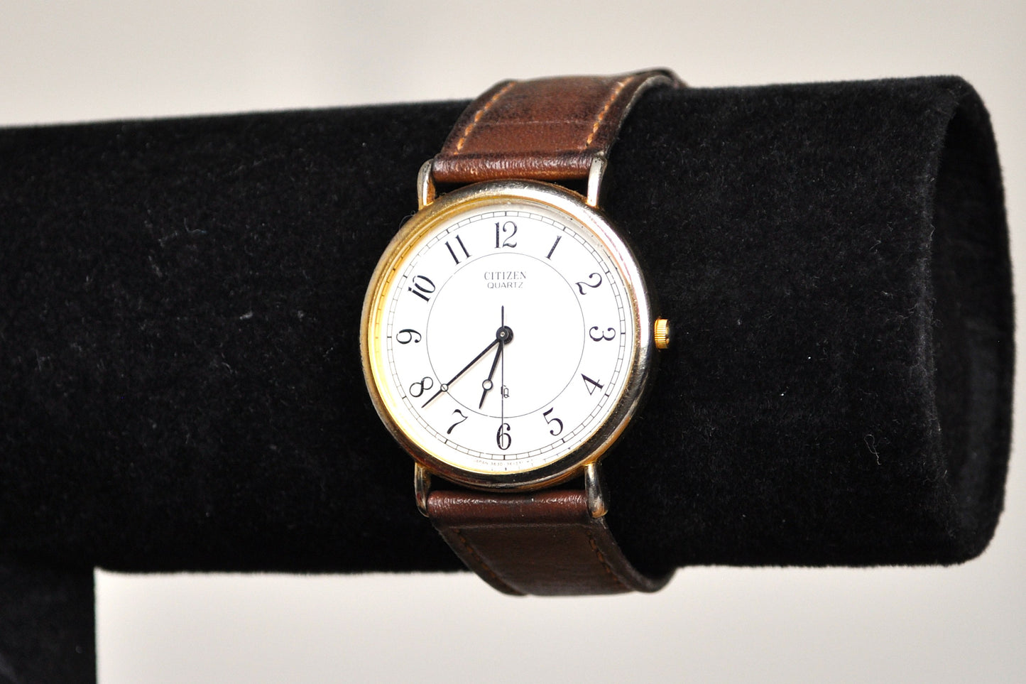 Vintage Citizen Quartz Leather Gold Tone Watch - Citizen Quartz Watch 2830-261348TA - Japanese Analog Watch - Working!