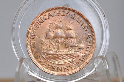 Rare 1925 South Africa 1/2 Penny UK Issue - XF/AU Condition -  Only 25k Minted - George V - Beautiful Color and Great for a Collection.