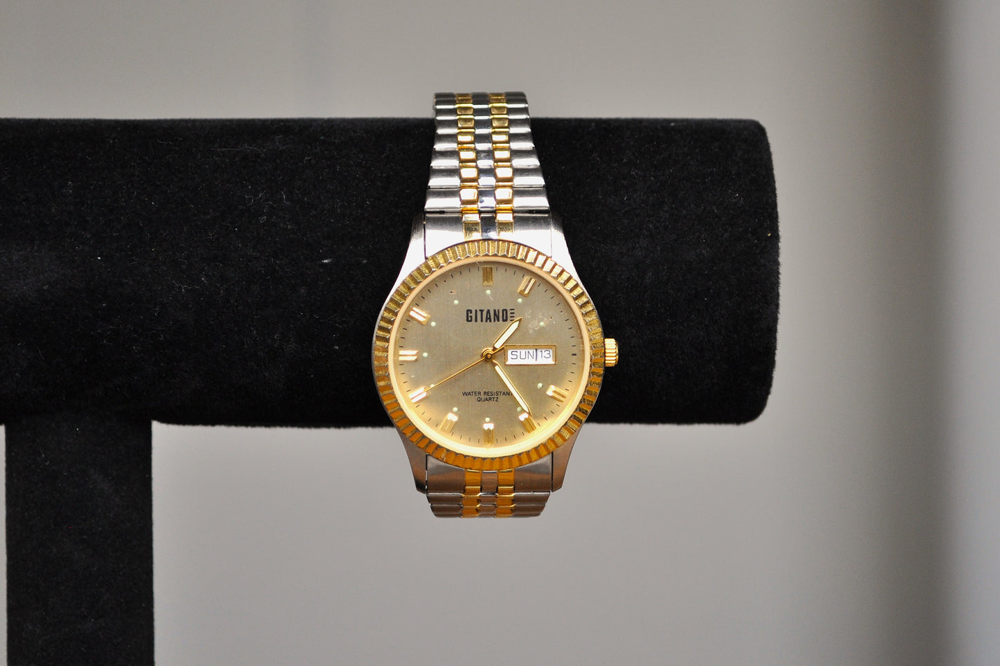 Stunning Gitano Gold and Silver Tone Day & Date Indicator Analog Watch - Working - Expansion Band - Water Resistant