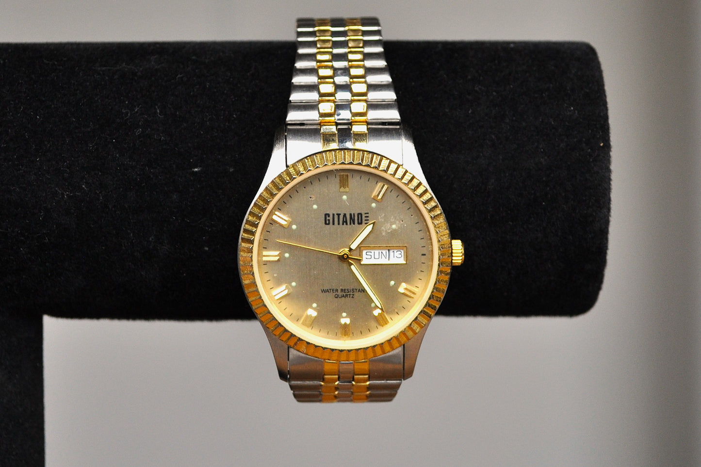 Stunning Gitano Gold and Silver Tone Day & Date Indicator Analog Watch - Working - Expansion Band - Water Resistant