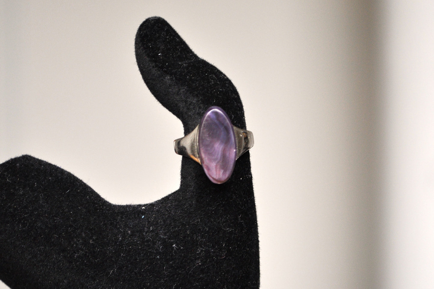 Beautiful Wampum Sterling Silver Skinny Oval Amethyst Ring - Size 5.5 - Wampum Jewelry - Native American Jewelry