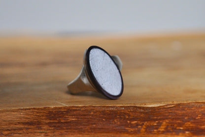 Beautiful Wampum Sterling Silver Skinny Oval Amethyst Ring - Size 5.5 - Wampum Jewelry - Native American Jewelry