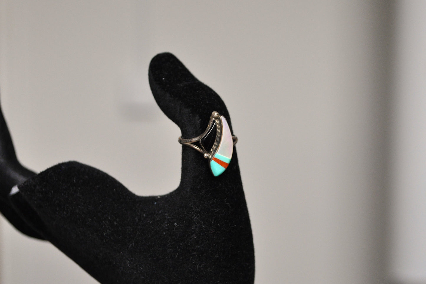 Beautiful Sterling Silver Native Southwest Turquoise & Coral Chip Inlay Ring - Size 5 - Stamped Sterling - Zuni Tribe Sterling Ring