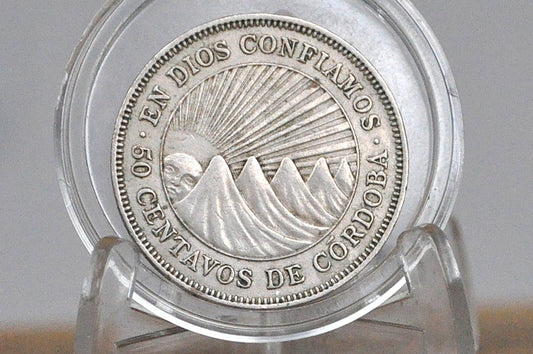 Rare 1946 Nicaragua 50 Centavos - AU Condition - Only 500,000 Minted - Fifty Centavos de Cordoba Coin 1946 Nicaragua