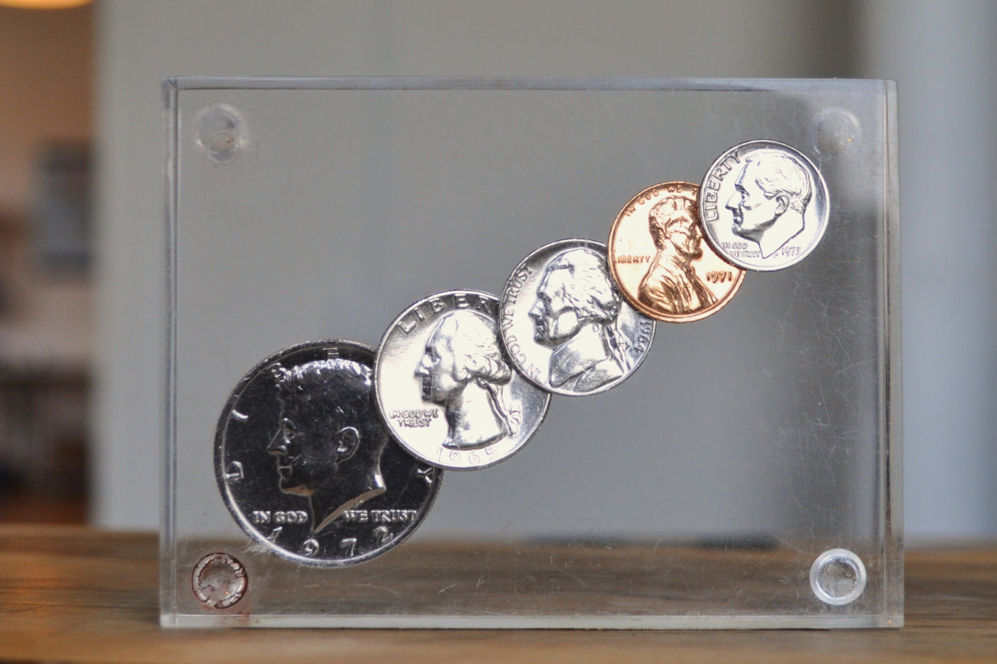 Awesome Coin Filled Lucite Paperweight - Arranged by Size - Kennedy Half Dollar to Roosevelt Dime - 0.75 Inches Thick