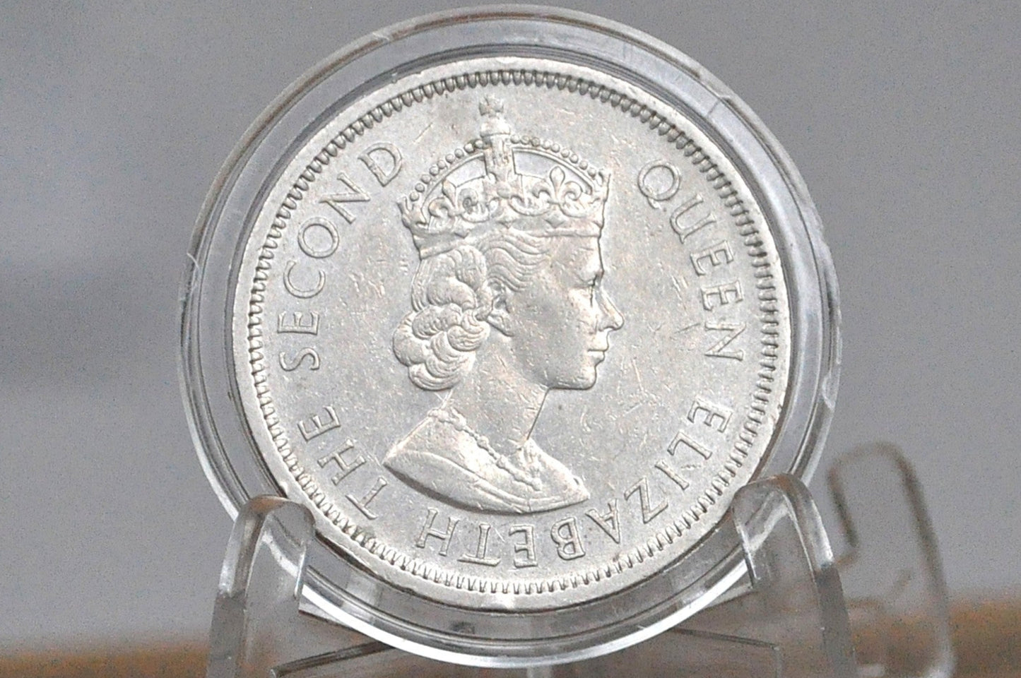 1960 Hong Kong One Dollar - Great Grade / Condition - Queen Elizabeth II - 1 Dollar Hong Kong -