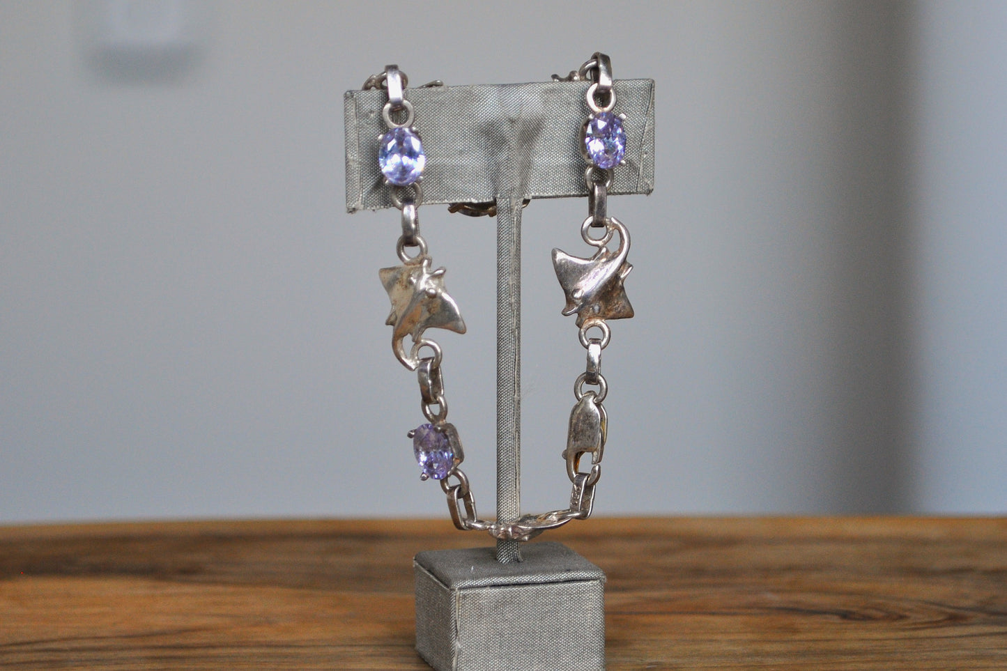 Rare 950 Silver Amethyst Manta Ray Bracelet - 8 Inches - 95% Silver Manta Ray Bracelet - Amethyst and Silver Bracelet