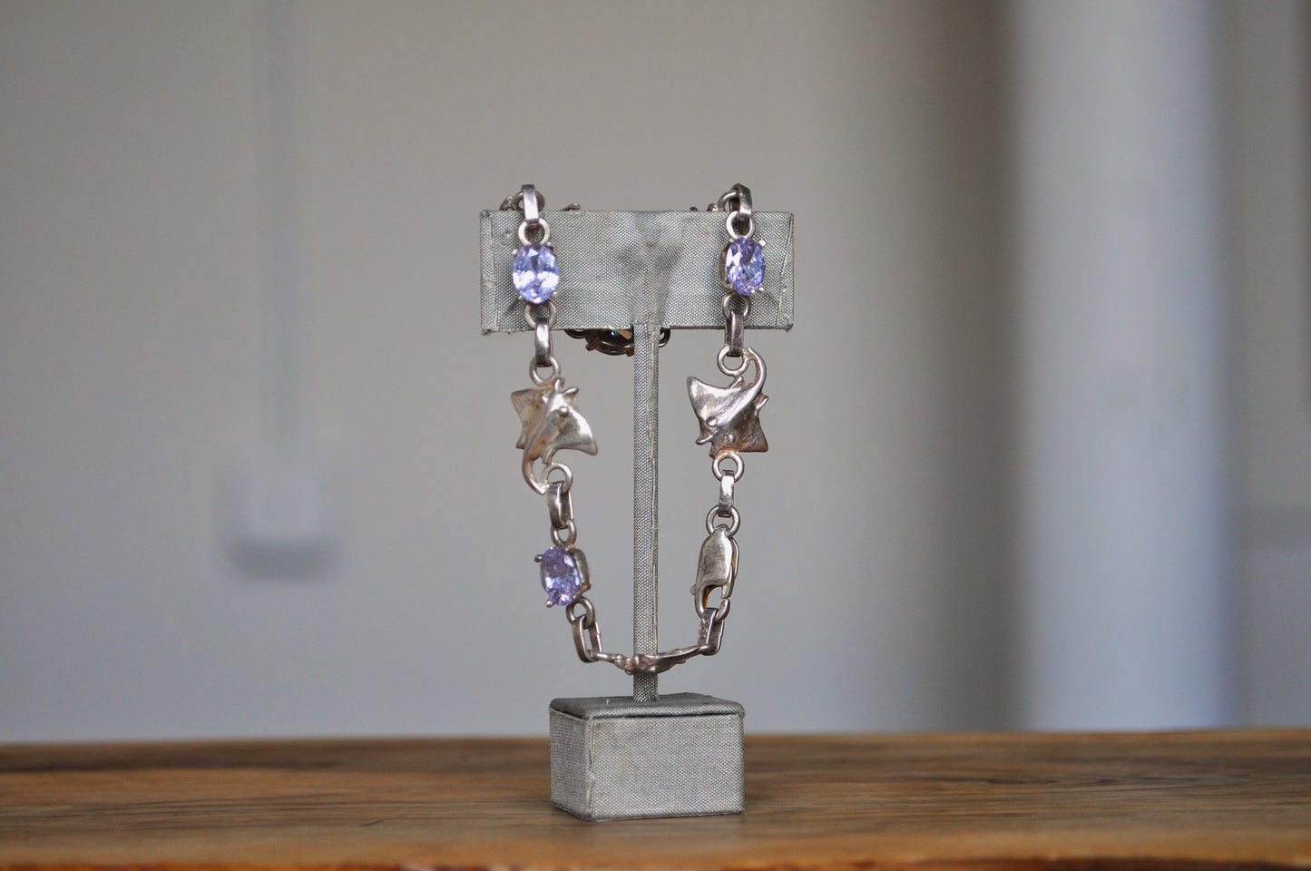 Rare 950 Silver Amethyst Manta Ray Bracelet - 8 Inches - 95% Silver Manta Ray Bracelet - Amethyst and Silver Bracelet