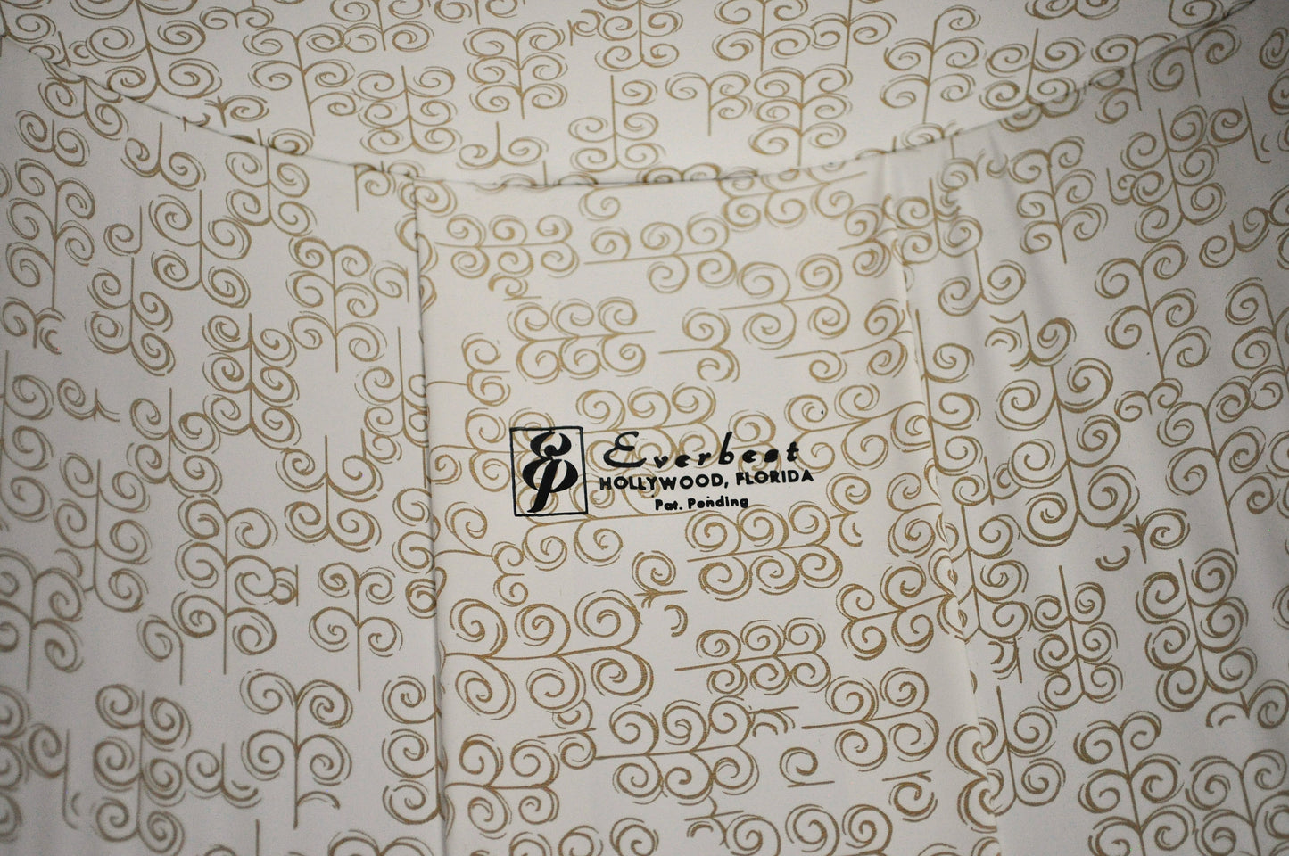 Vintage Everbest Hollywood Florida 1960s Crimson Red Wig Box - Contains Mannequin Head - Wig Not Included - Lockable Red Wig Box