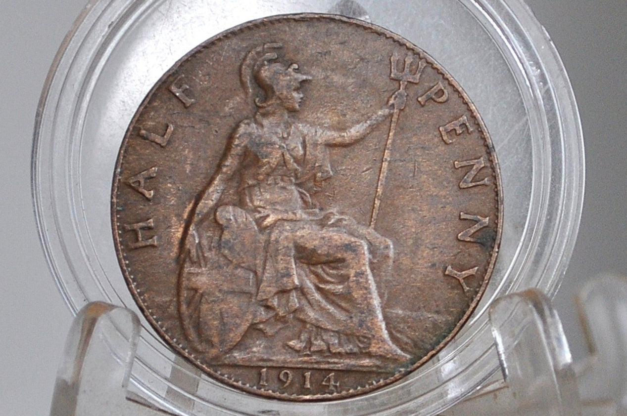 1914 Great Britain Half Penny - XF Condition - UK Large Penny 1914 - King George V 1/2 Penny - Bronze -
