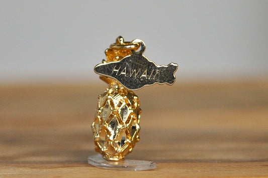 Beautiful Sterling Silver Gold Tone Pineapple Pendant - Stamped and Tested Sterling Silver - Crea Sterling Charm - Hawaii Pineapple Pendant