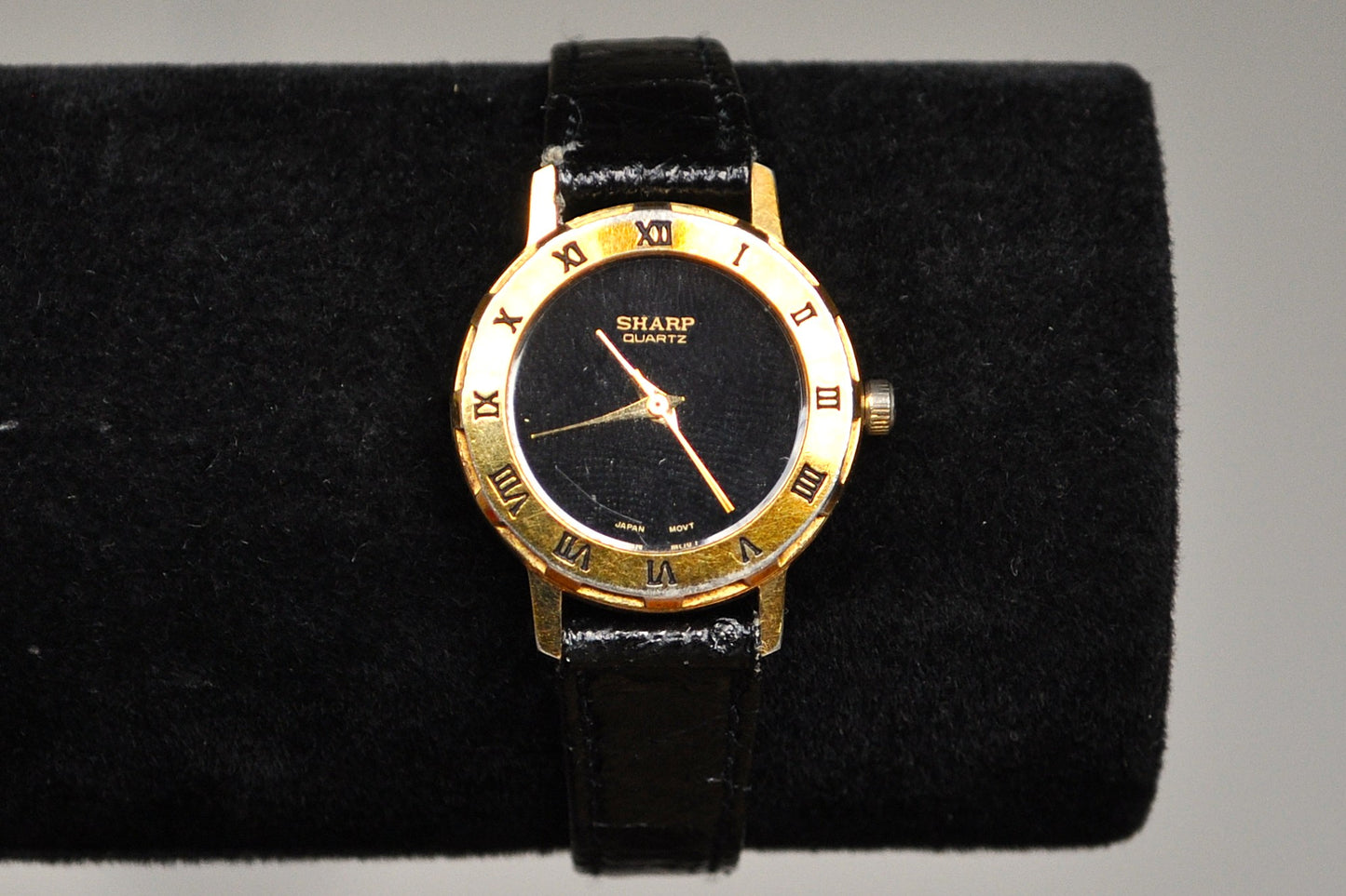 Shining Stainless Steel Gold Tone Sharp Quartz Watch - Black Genuine Leather Watch - Working!