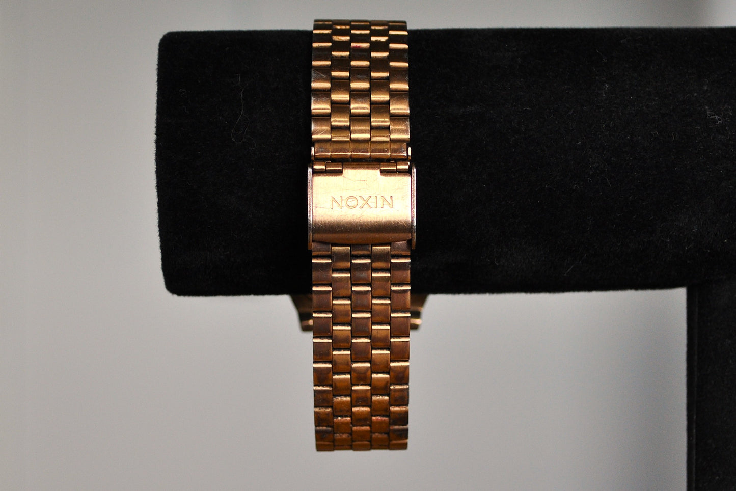 Beautiful Nixon Time Teller Stainless Steel Rose Gold Tone Watch - Parts and Repair Watch - Nixon A045 - Not Working!