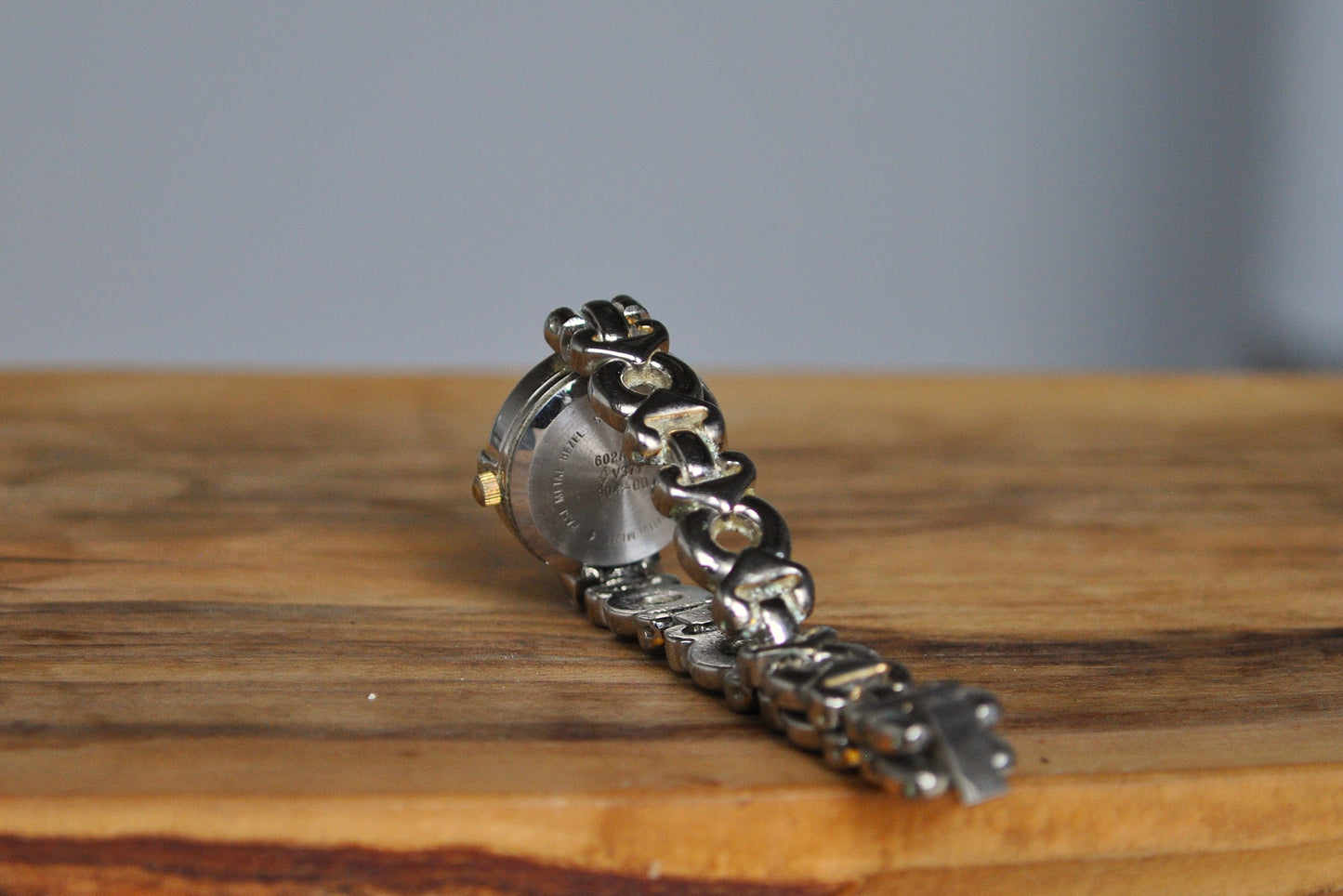 Dainty Stainless Steel Silver Tone Jaclyn Smith Watch - Quartz Movement - Working!