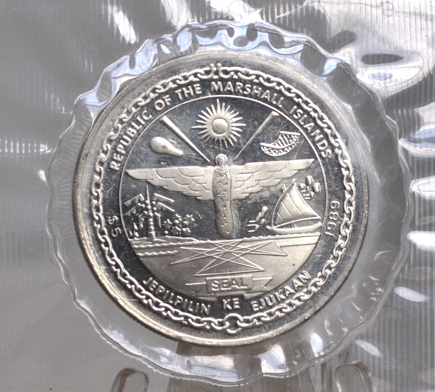 1989 Marshall Islands 5$ Coin - Five Dollar Marshall Islands coin commemorating the 20th Anniversary Moon Landing - 20th Anniversary of The First Moon Landing Token