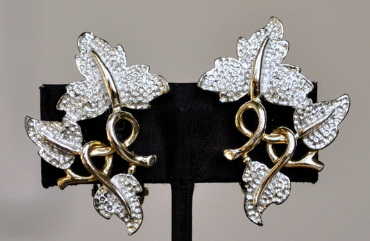 Delightful Sarah Coventry Dual-Toned Vine and Leaves Clip-On Earrings - Ivy Leaves Design - Vintage 1950s Sarah Cov Grapevine Earrings