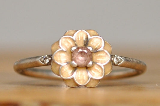 Pandora Silver Cream Enamel Blooming Dahlia Ring - Size 7 - Signed Pandora - Stamped and Tested Sterling Silver - Retired Pandora Jewelry