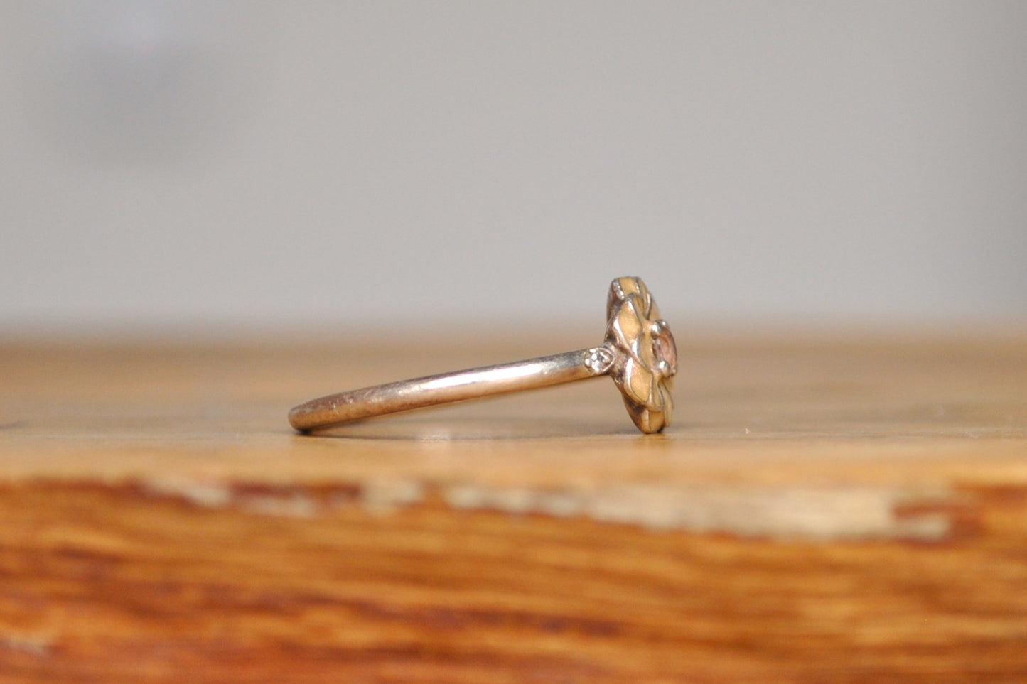 Pandora Silver Cream Enamel Blooming Dahlia Ring - Size 7 - Signed Pandora - Stamped and Tested Sterling Silver - Retired Pandora Jewelry