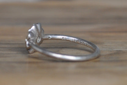 Pandora Silver Cream Enamel Blooming Dahlia Ring - Size 7 - Signed Pandora - Stamped and Tested Sterling Silver - Retired Pandora Jewelry