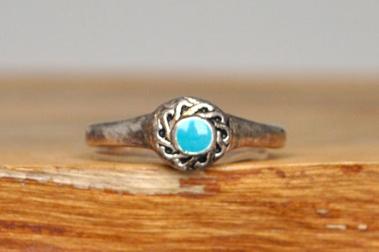 Swirling Filigree Turquoise Stone Ring - Size 9 - Tested Sterling Silver - Authentic Native American Jewelry - Preco Jewelry