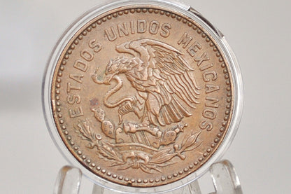 1957 Mexico Fifty Centavos Cincuenta Bronze Cuauhtémoc Aztec Design