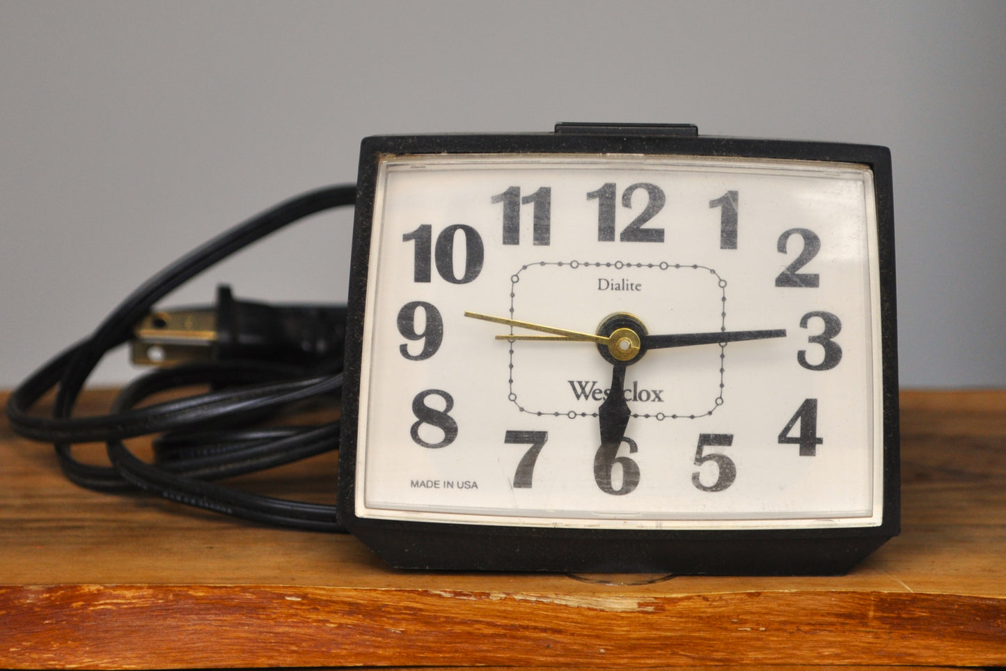 Vintage Dialite Westclox Analog Alarm Clock - Working - Model 22090-22540 - Tabletop Clock