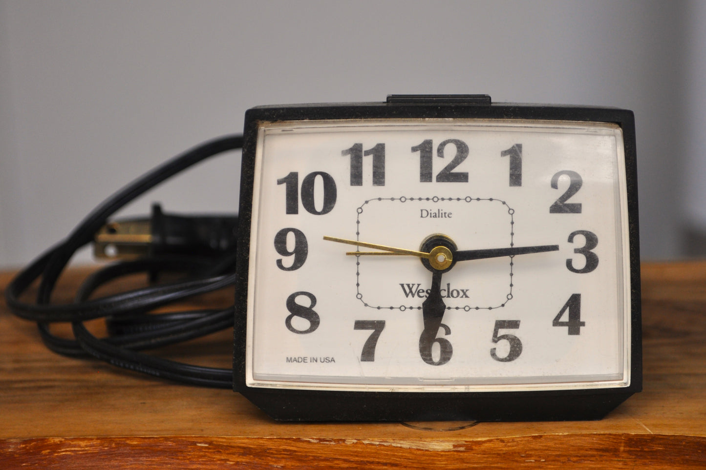 Vintage Dialite Westclox Analog Alarm Clock - Working - Model 22090-22540 - Tabletop Clock