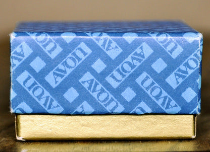 Stunning 1977 Avon Gold Tone Catch a Star Rhinestone Ring - Size Medium - New Old Stock (NOS) - Vintage Avon Star Rhinestone Ring In Box