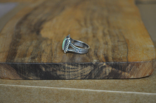 Art Deco Green Turquoise Ring - Size 7 - Tested Sterling Silver - Native American Jewelry