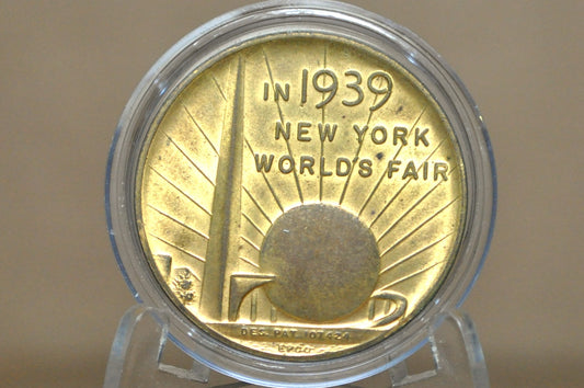 1939 New York's World's Fair Souvenir 150th Anniversary George Washington Inaugural Token - NY World Fair and George Washington Inaugural Anniversary Token