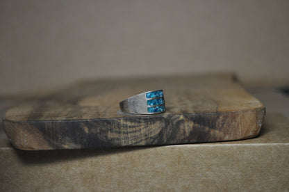 Southwest Native Striped Turquoise Inlay Ring - Size 10 - Stamped and Tested Sterling Silver - Zuni Turquoise Jewelry