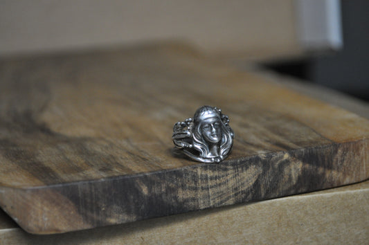 Art Nouveau Style Woman's Face Ring - Size 4.5 - Tested Sterling Silver - Soldered Jewelry