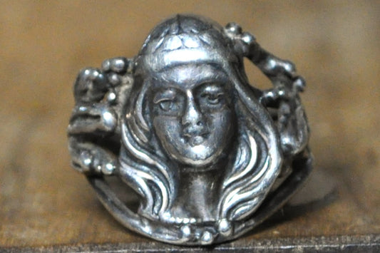 Art Nouveau Style Woman's Face Ring - Size 4.5 - Tested Sterling Silver - Soldered Jewelry