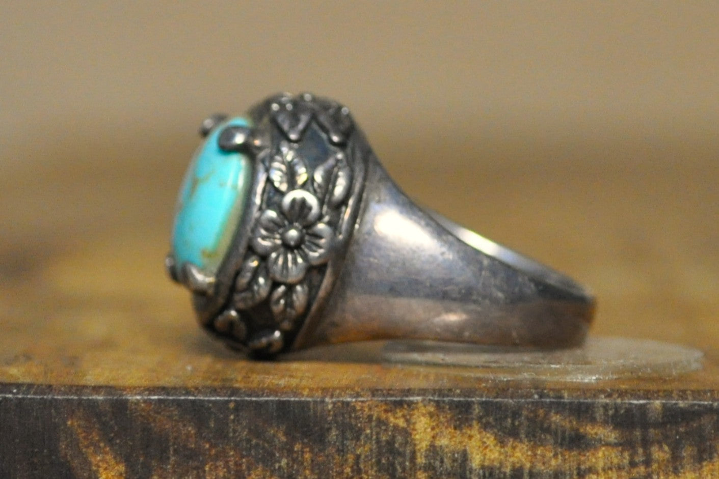 Silver Turquoise Floral Bezel Ring - Size 6.5 - Stamped and Tested Sterling Silver - Stunning Native Jewelry
