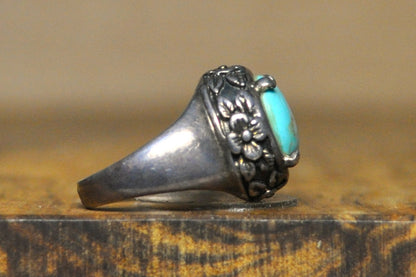 Silver Turquoise Floral Bezel Ring - Size 6.5 - Stamped and Tested Sterling Silver - Stunning Native Jewelry
