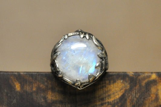 Didae Floral Scrollwork Rainbow Moonstone Silver Ring - Size 8 - Stamped and Tested Sterling Silver - Intricate Scrollwork - Israeli Jewelry