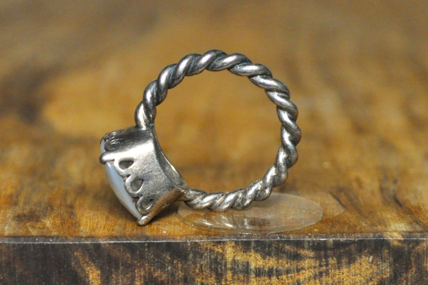 Pandora Mother of Pearl Twisted Rope Band Ring - Size 7 - Stamped and Tested Sterling Silver - Crown Filigree - Checkerboard Cut