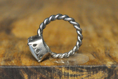Pandora Mother of Pearl Twisted Rope Band Ring - Size 7 - Stamped and Tested Sterling Silver - Crown Filigree - Checkerboard Cut