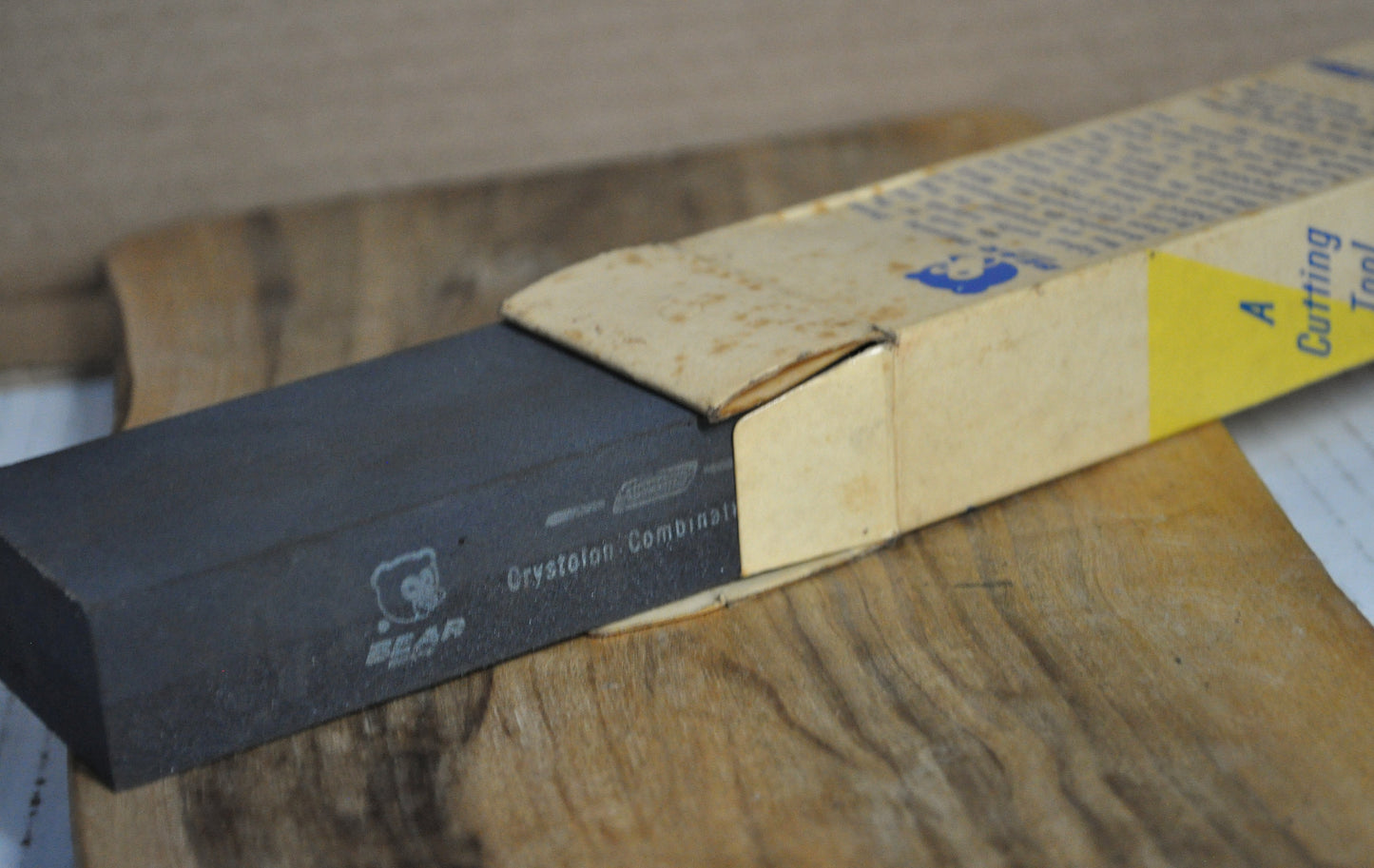 Norton Bear Brand India Oil-Filled Sharpening Stone JB6 - Antique In Box Sharpening Stone Norton Bear Brand